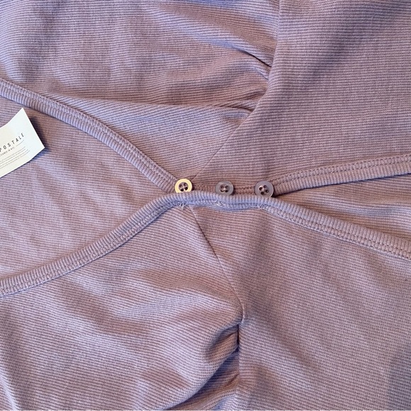 Aeropostale NWT Super Soft Purple Crop Top T-shirt Women’s Size Medium - Picture 5 of 5
